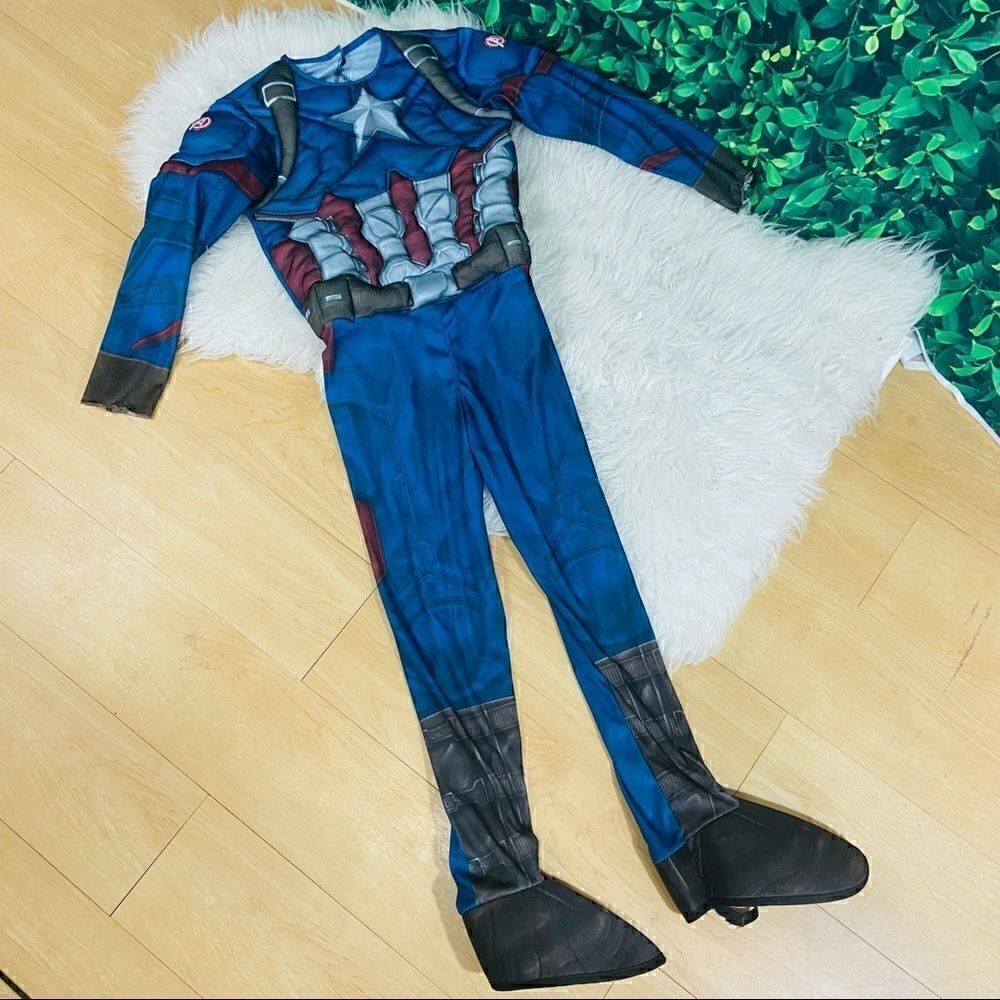 Captain America halloween costume boy size Medium